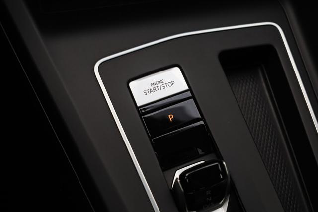 VOLKSWAGEN Golf usata, con Servosterzo