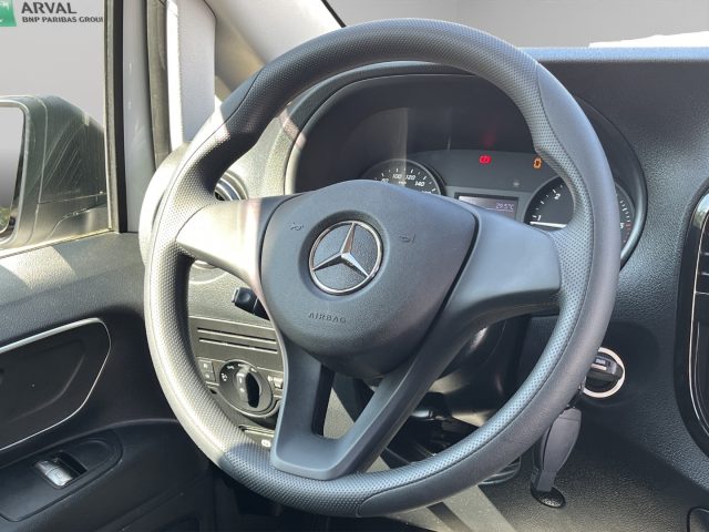 MERCEDES-BENZ Vito usata, con Climatizzatore