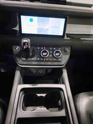 LAND ROVER Defender usata, con Cerchi in lega