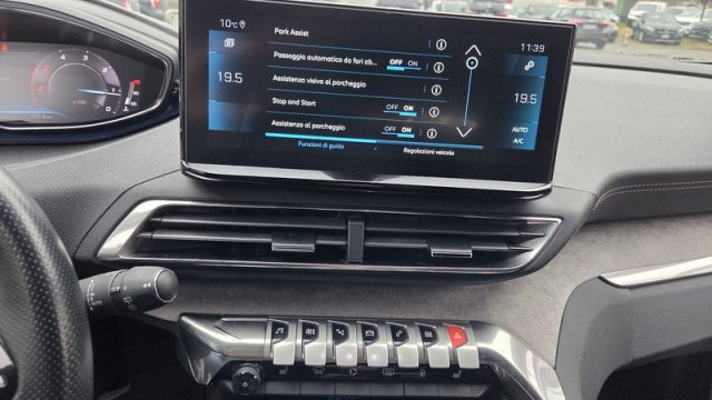 PEUGEOT 3008 usata, con Sedili sportivi