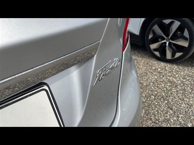 FORD Fiesta usata, con Park Distance Control