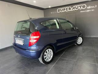 MERCEDES-BENZ A 180 usata, con Alzacristalli elettrici