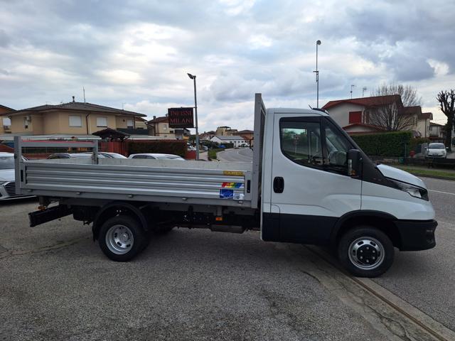 IVECO Daily usata 9