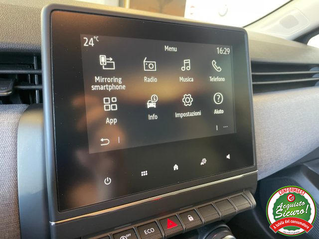 RENAULT Clio usata, con USB