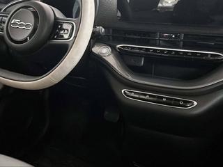 FIAT 500e usata, con Touch screen