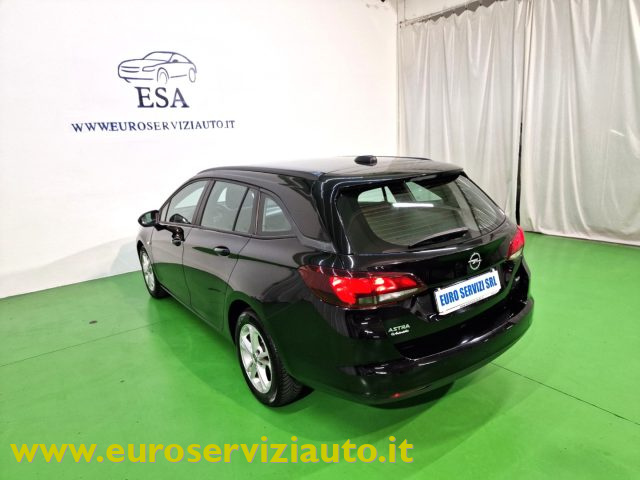 OPEL Astra usata, con Controllo trazione