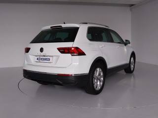 VOLKSWAGEN Tiguan usata, con Bracciolo