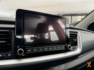 KIA Stonic usata, con Sistema di navigazione