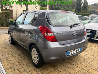 HYUNDAI i20 usata, con Chiusura centralizzata