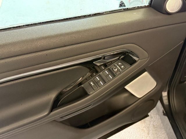 LAND ROVER Range Rover Evoque usata, con Autoradio