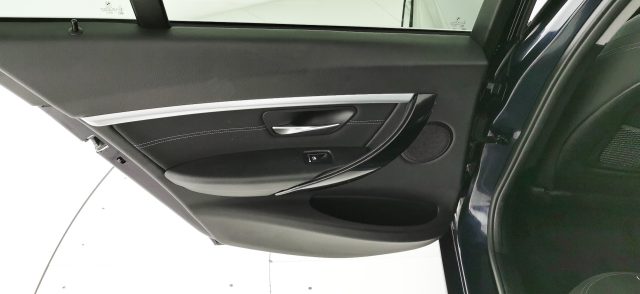 BMW 318 usata, con MP3