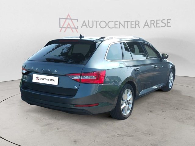 SKODA Superb usata, con Autoradio