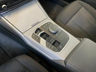 BMW 320 usata, con Park Distance Control