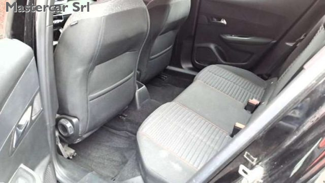 PEUGEOT 2008 usata, con Boardcomputer