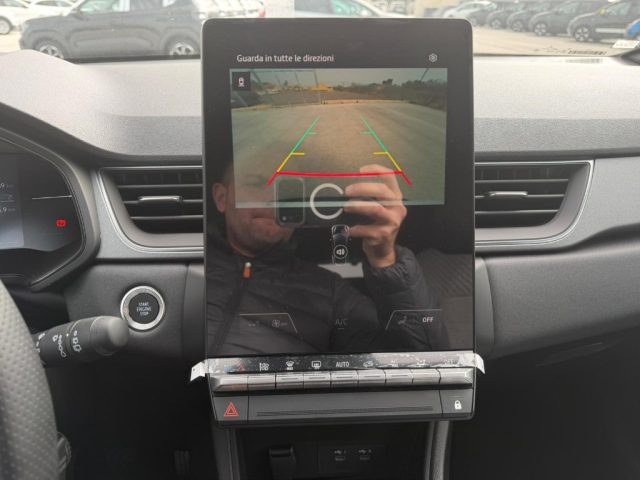 RENAULT Captur usata, con Volante in pelle