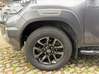 TOYOTA Hilux usata, con Regolazione elettrica sedili