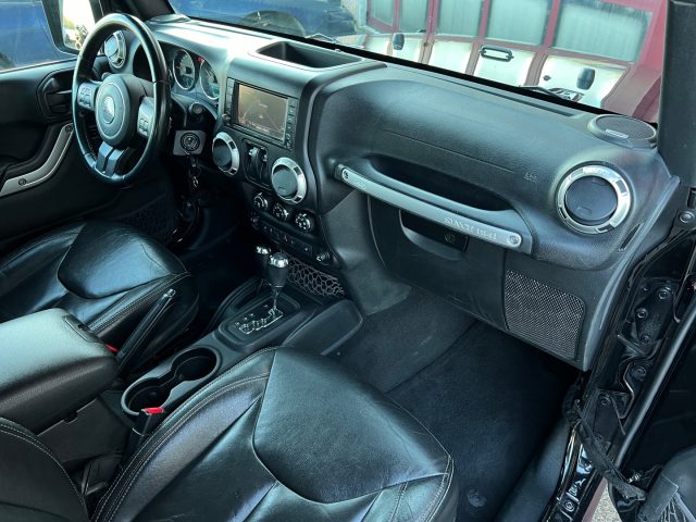 JEEP Wrangler usata, con Autoradio