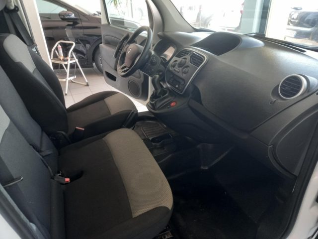 RENAULT Kangoo usata 13
