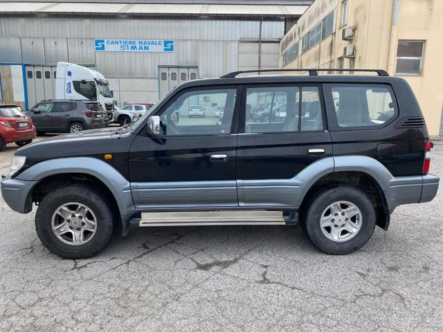 TOYOTA Land Cruiser usata, con Cerchi in lega