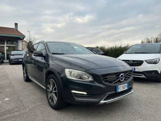 VOLVO V60 Cross Country usata, con Airbag