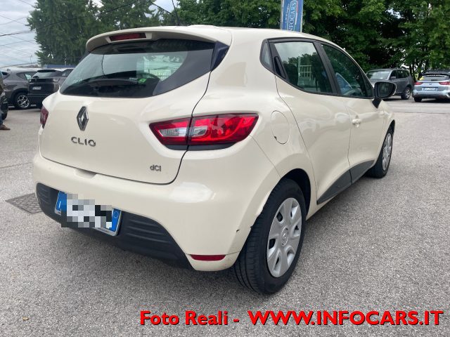 RENAULT Clio usata, con Airbag