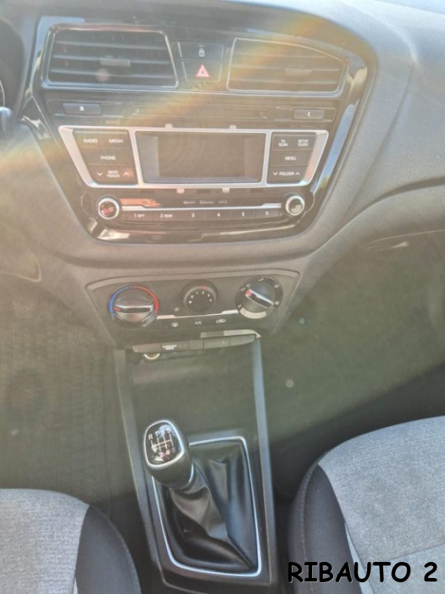 HYUNDAI i20 usata, con ESP
