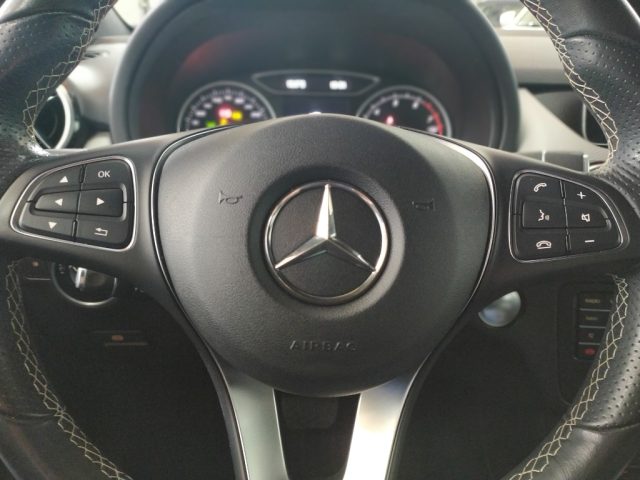 MERCEDES-BENZ B 180 usata, con Cronologia tagliandi