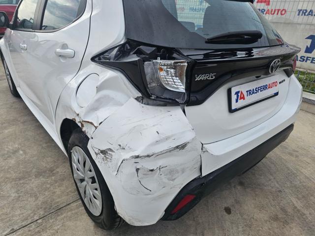 TOYOTA Yaris usata 17