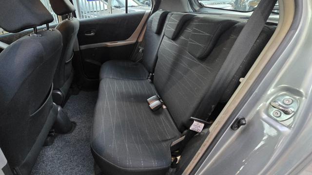 TOYOTA Yaris usata, con Isofix