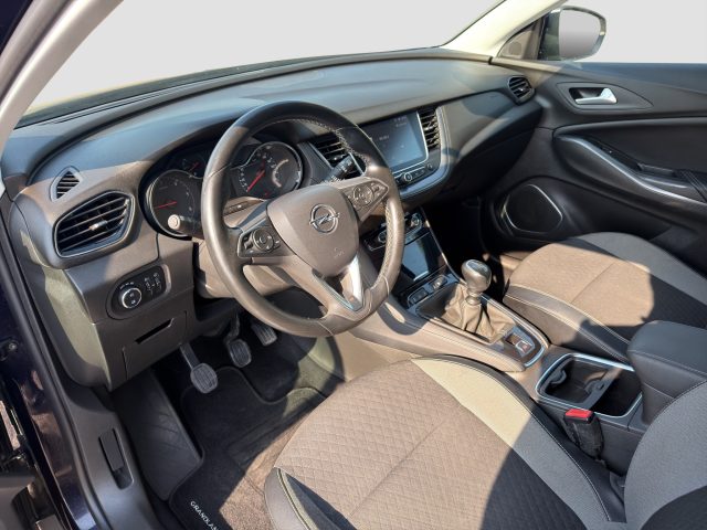 OPEL Grandland usata 8