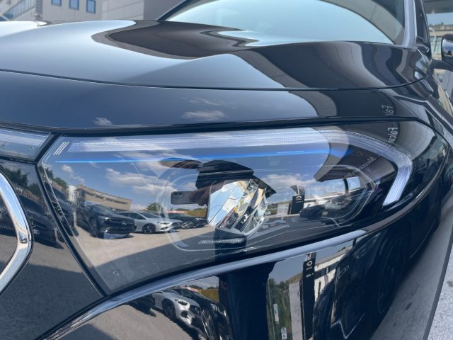 MERCEDES-BENZ EQB usata, con Volante in pelle