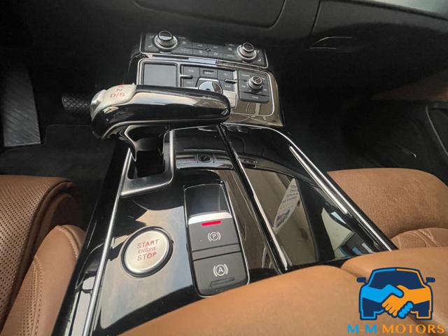 AUDI A8 usata, con Park Distance Control