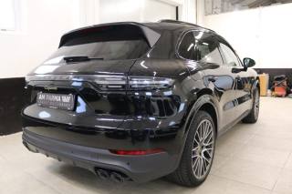 PORSCHE Cayenne usata, con Autoradio