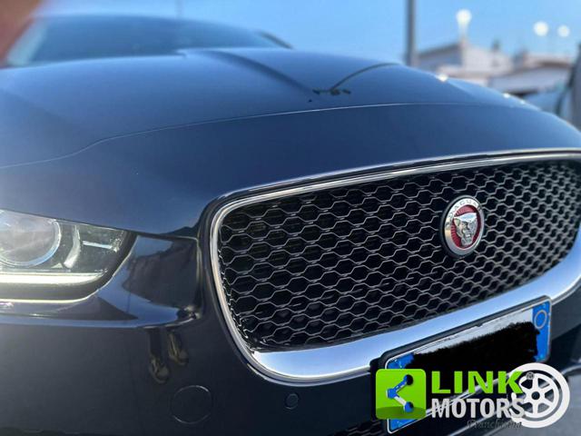 JAGUAR XE usata, con Bluetooth