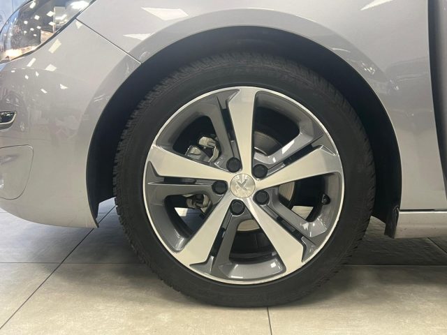 PEUGEOT 308 usata, con Cerchi in lega
