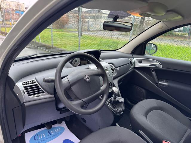 LANCIA Ypsilon usata, con Chiusura centralizzata