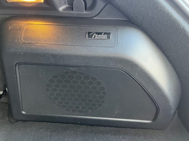 VOLKSWAGEN Maggiolino usata, con Touch screen
