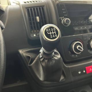 PEUGEOT Boxer usata, con MP3