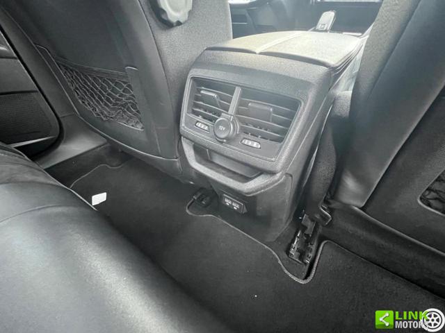 PEUGEOT 3008 usata, con Park Distance Control