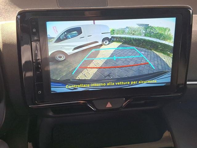 TOYOTA Yaris Cross usata, con Sedile posteriore sdoppiato