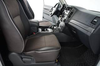 MITSUBISHI Pajero usata, con Controllo automatico clima