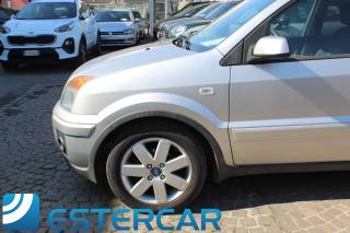 FORD Fusion usata, con Specchietti laterali elettrici