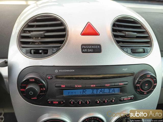 VOLKSWAGEN New Beetle usata 21
