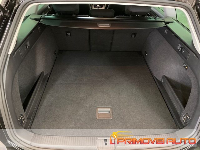 VOLKSWAGEN Passat Variant usata, con Controllo trazione