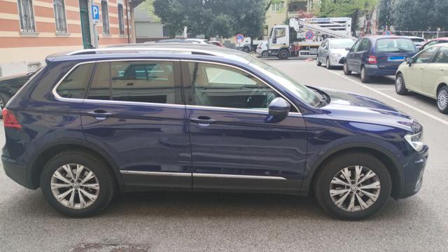 VOLKSWAGEN Tiguan usata, con Autoradio