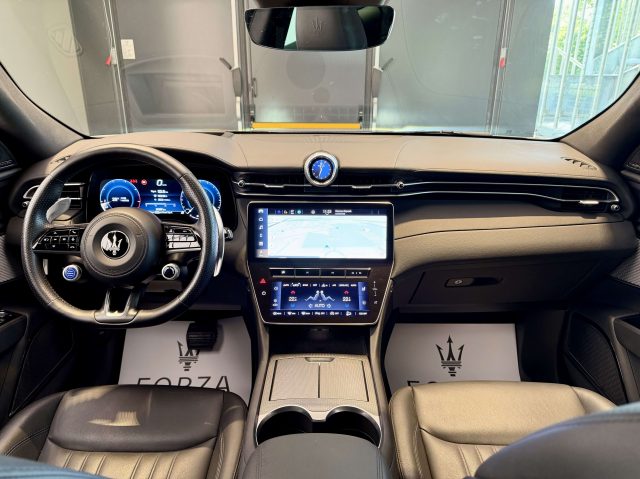 MASERATI Grecale usata, con Volante in pelle