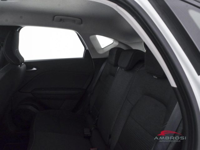 RENAULT Captur usata 9