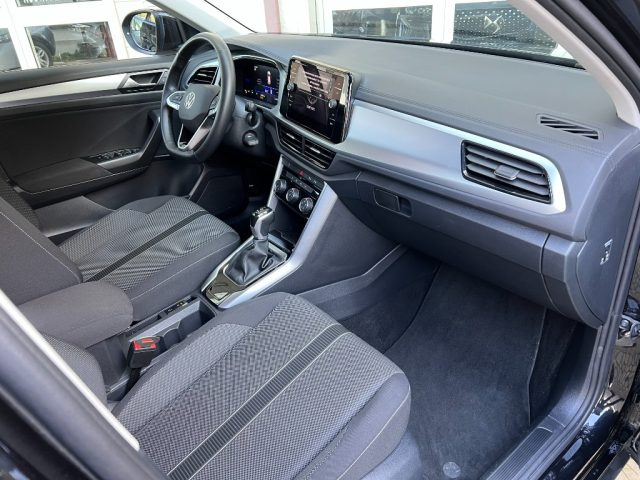 VOLKSWAGEN T-Roc usata 11
