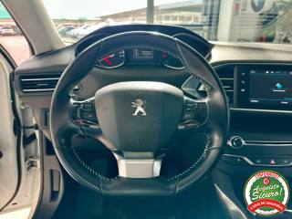 PEUGEOT 308 usata, con Sistema di navigazione