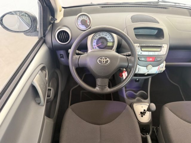 TOYOTA Aygo usata 13